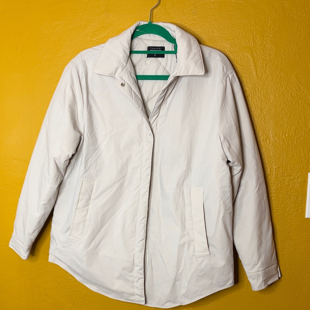 Tahari NWT Women's IVORY/Off white button down Jacket MSRP $119 Great coat Sz L